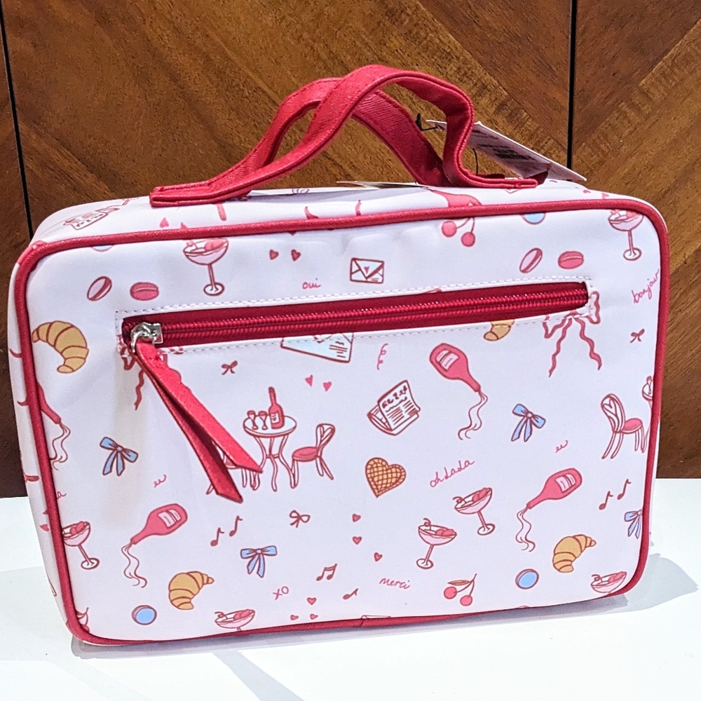 NWT Tender Love + Carry Toiletry Weekender Bag with Hanger - Picture 2 of 3